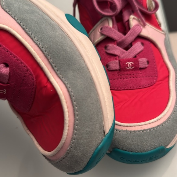 SALE‼️CHANEL 2020 Sneakers size Women 40.5 - Picture 13 of 17